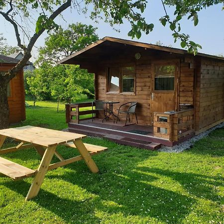 Cozy Summer House With Free Parking Near City Center & Beach Kuressaare Exteriér fotografie