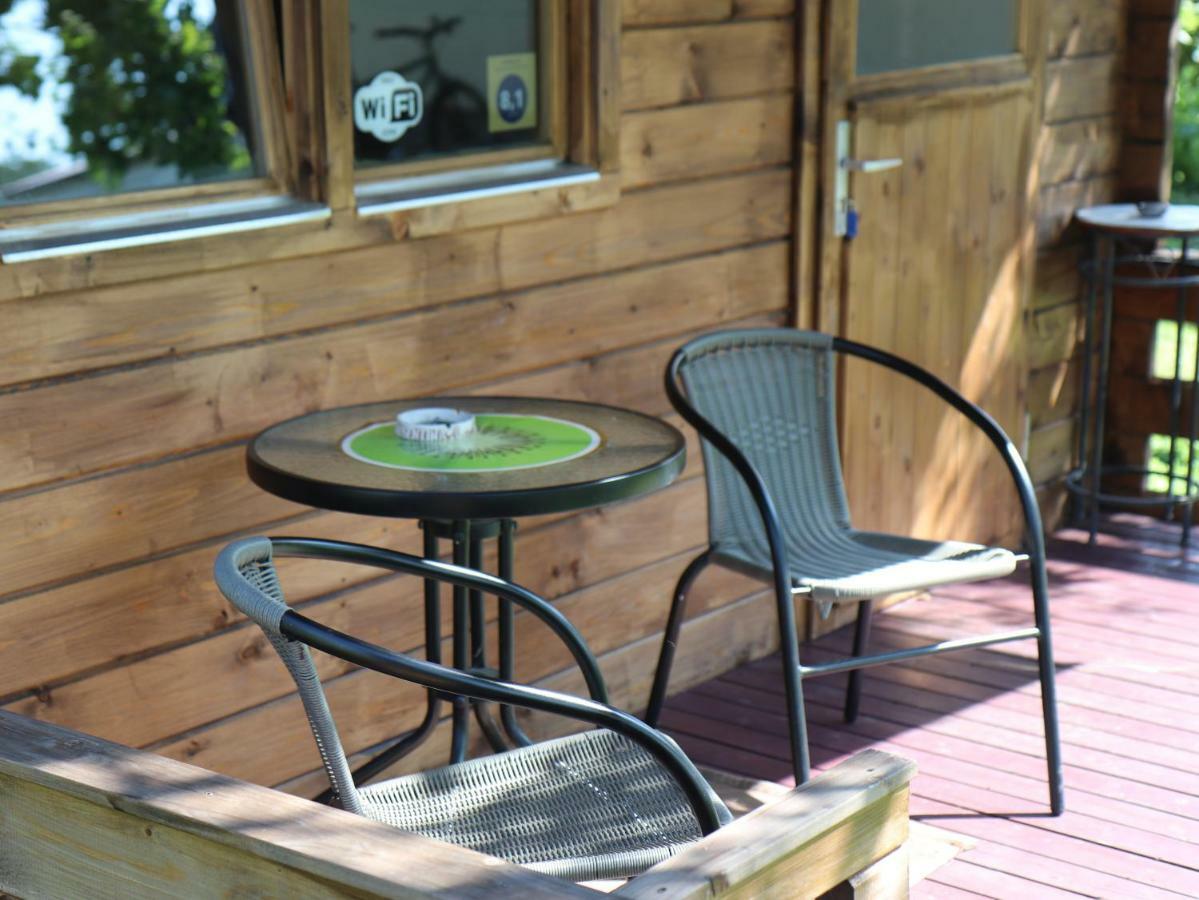 Cozy Summer House With Free Parking Near City Center & Beach Kuressaare Exteriér fotografie