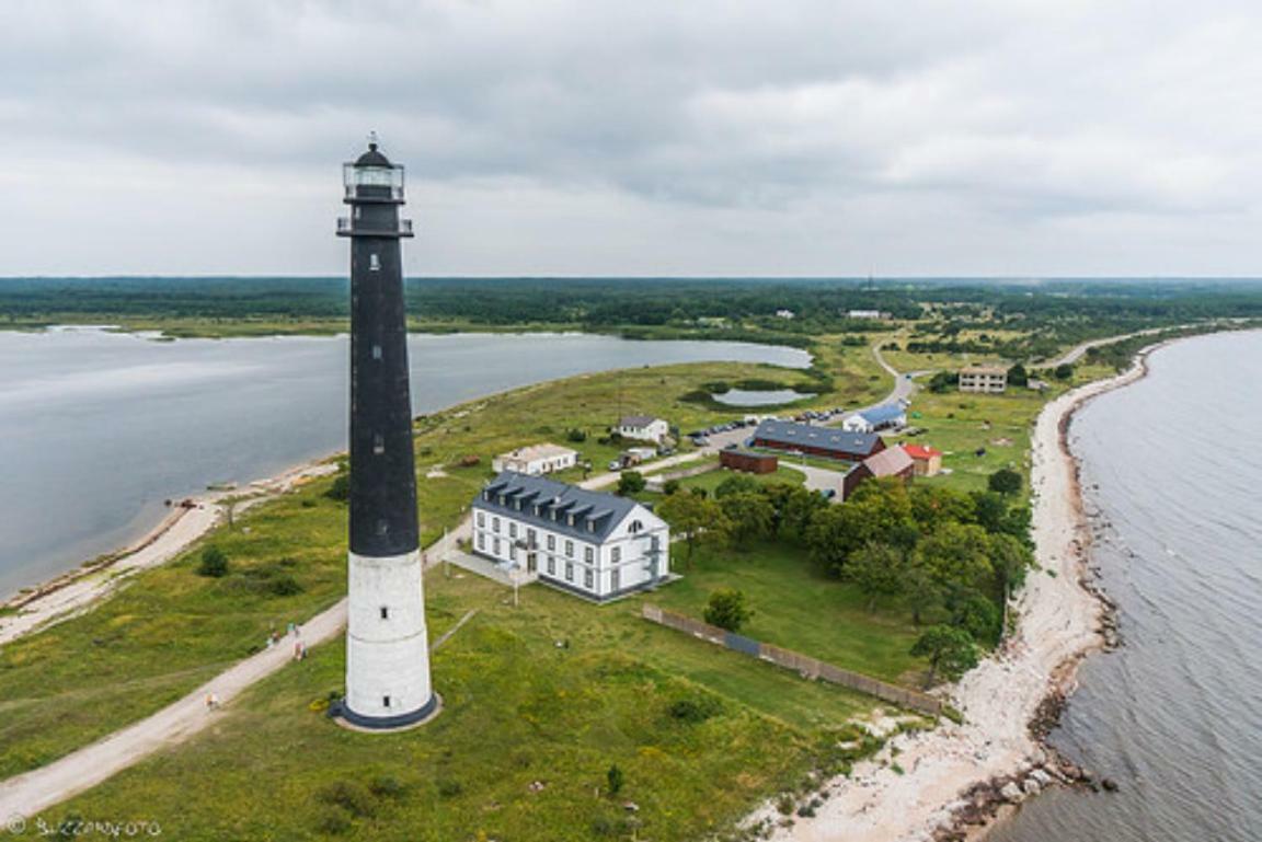 Cozy Summer House With Free Parking Near City Center & Beach Kuressaare Exteriér fotografie